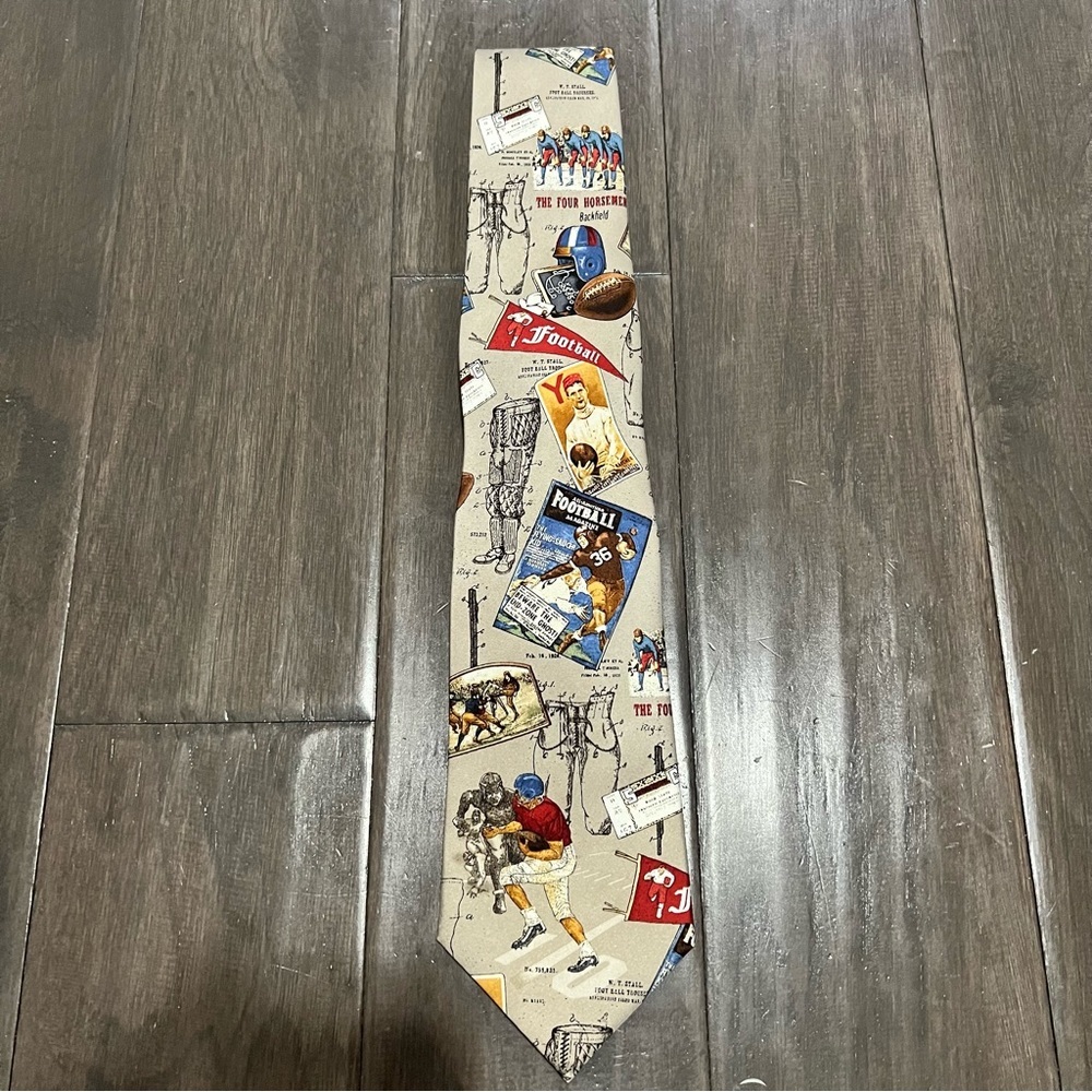 TIE TALES CLASSIC FOOTBALL TIE THE FOURHORSEMEN NEW WITH TAGS